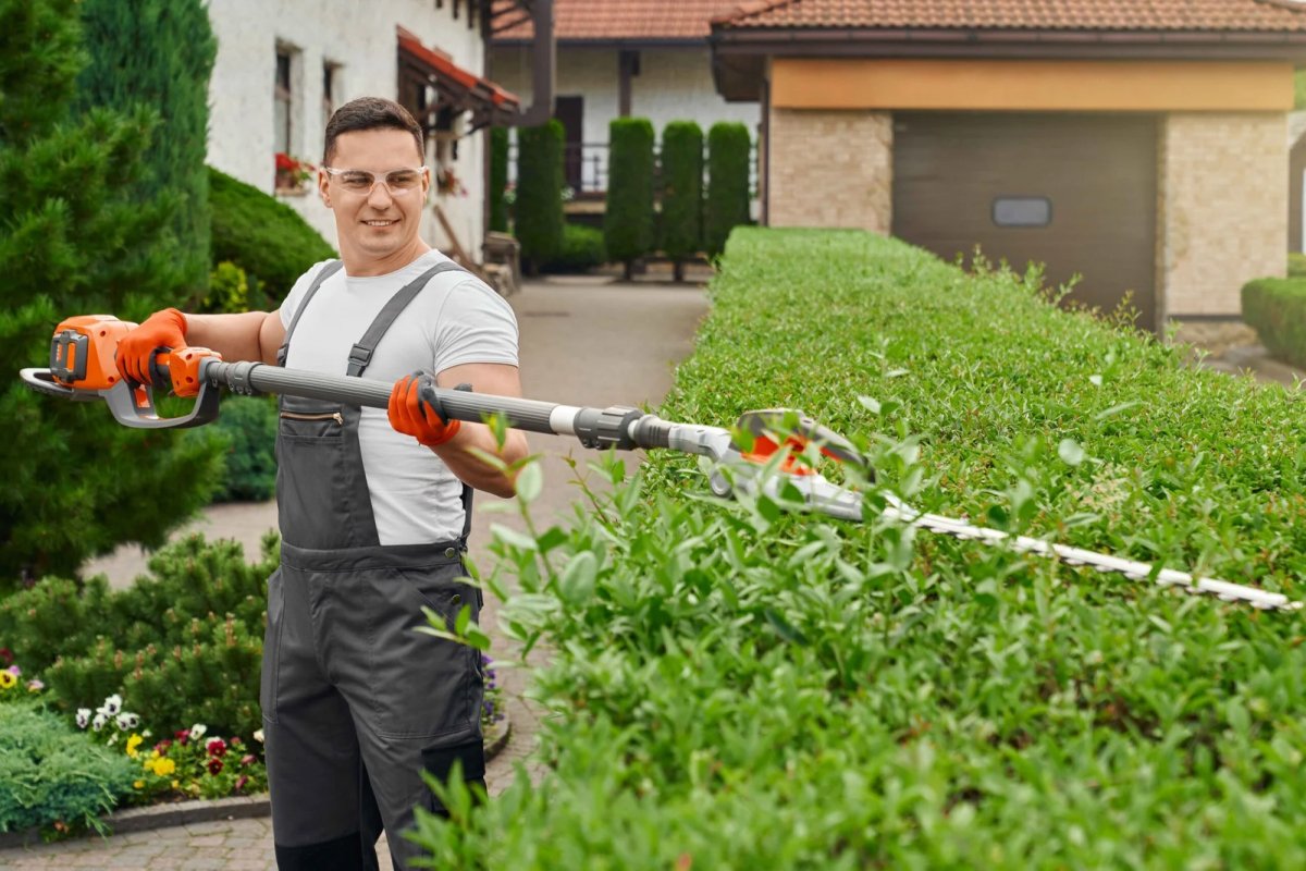 Landscape Gardener Cutting the grass